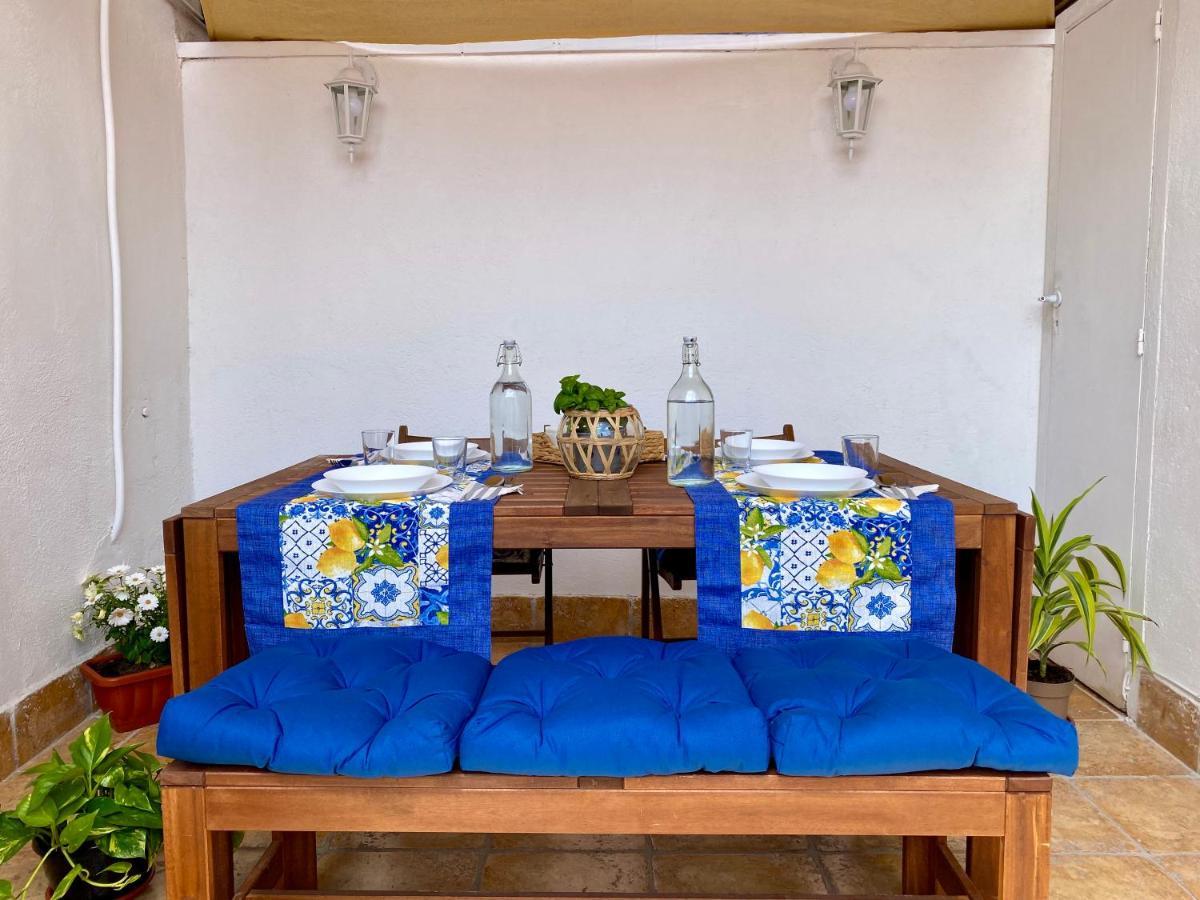 Apartament Casa Con Terrazzo In Centro Neapol Zewnętrze zdjęcie