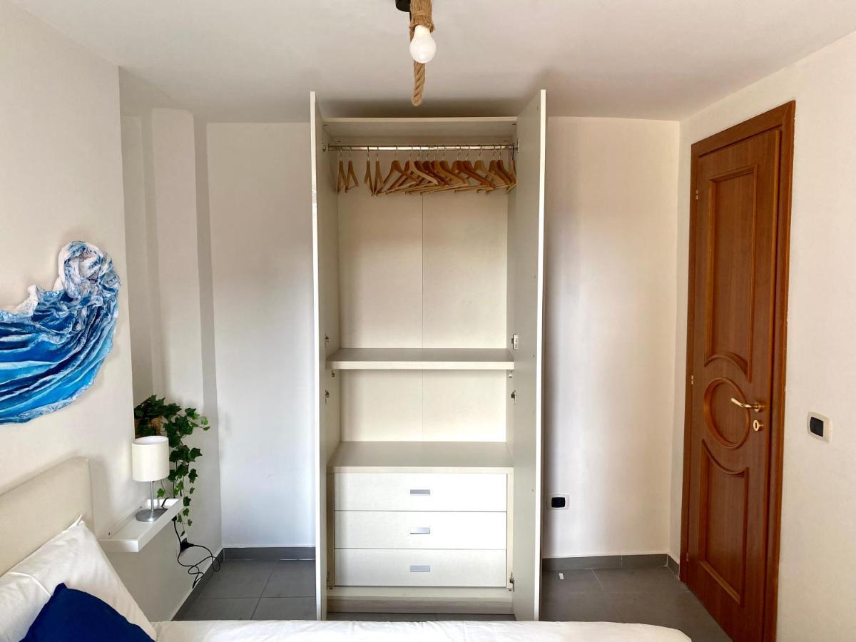Apartament Casa Con Terrazzo In Centro Neapol Zewnętrze zdjęcie